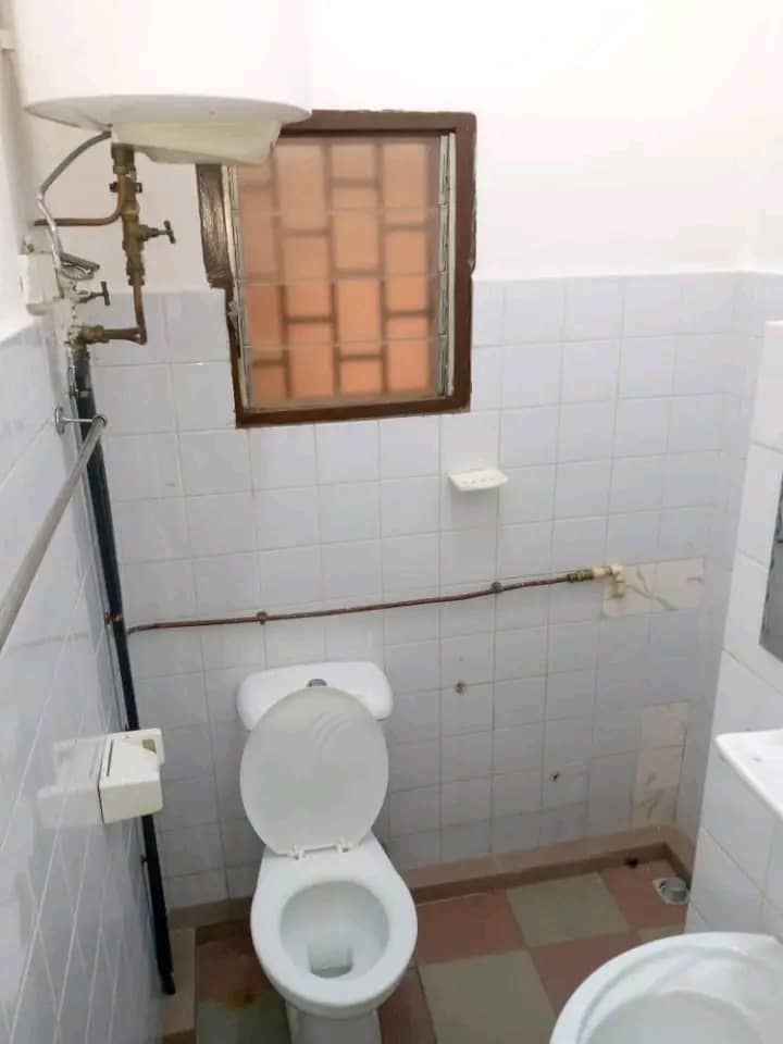  location à cité houéyiho