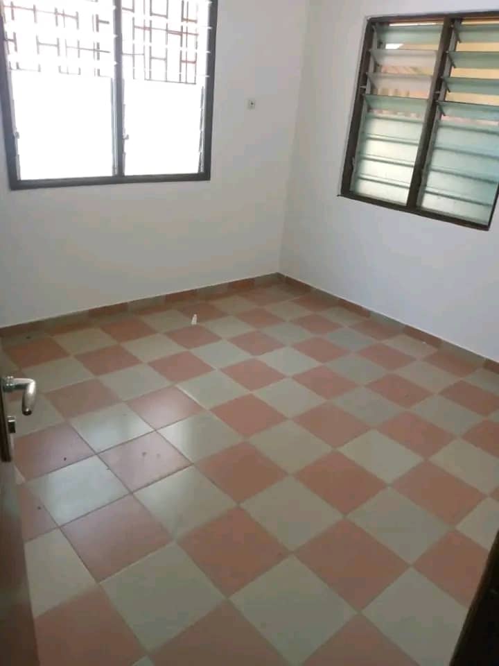  location à cité houéyiho