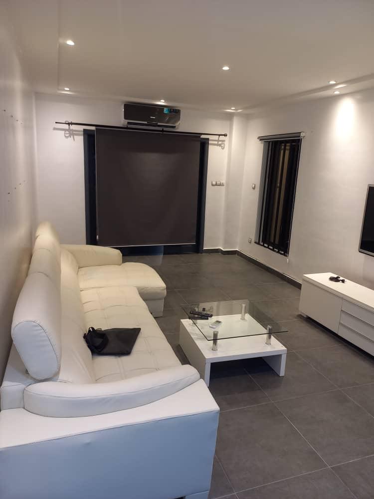  location à cite houéyiho