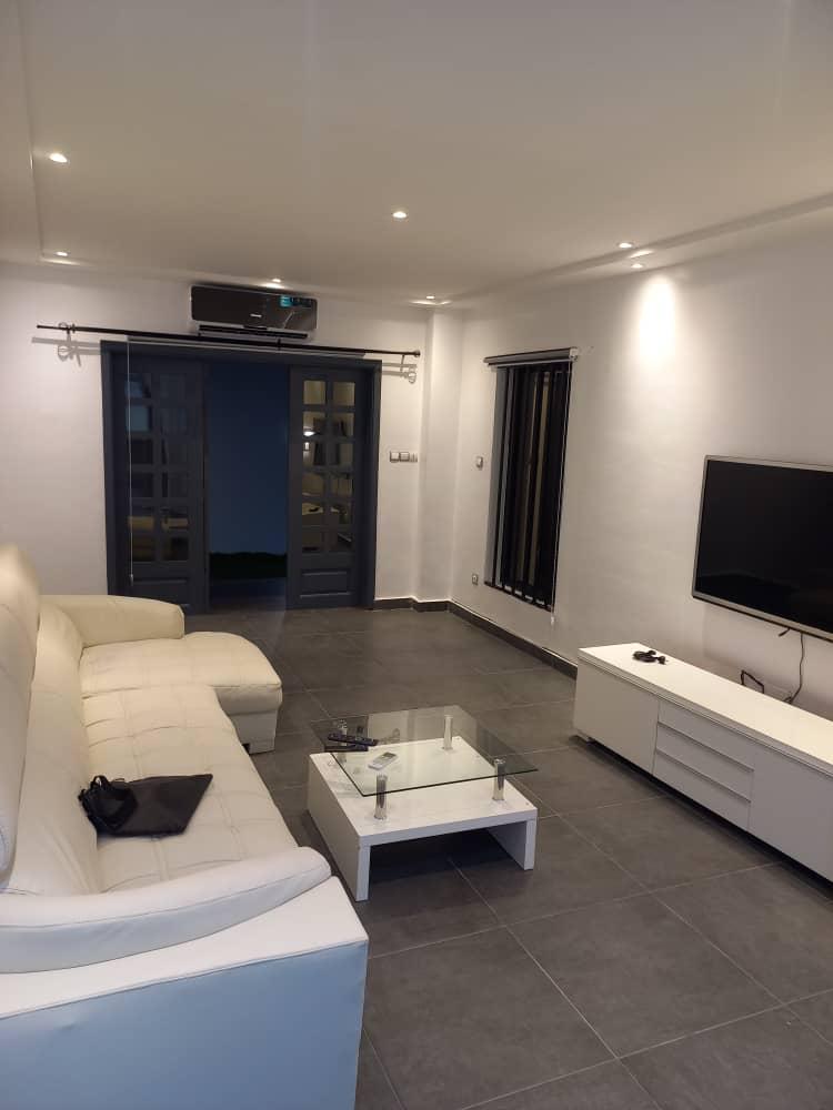  location à cite houéyiho